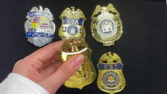 Regalo de promoción de Owan St de lujo, oficina militar, fábrica de China, logotipo personalizado, artesanía de Metal, premios policiales, cadena de cinturón, insignia militar de la escuela de seguridad